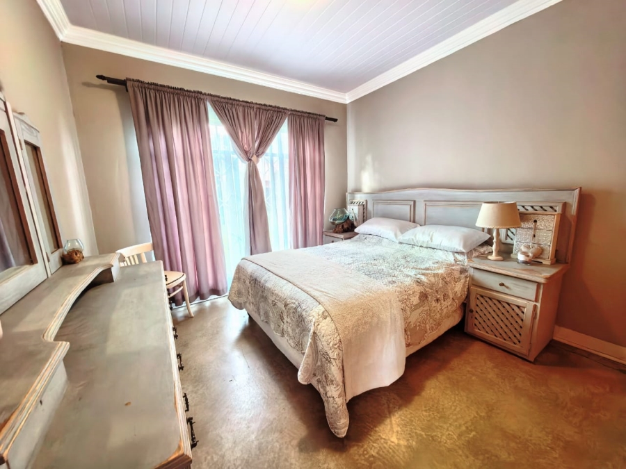 5 Bedroom Property for Sale in Vaalpark Free State